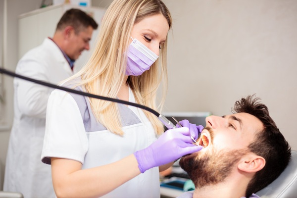 Restorations : What To Expect During Dental Filling Treatment